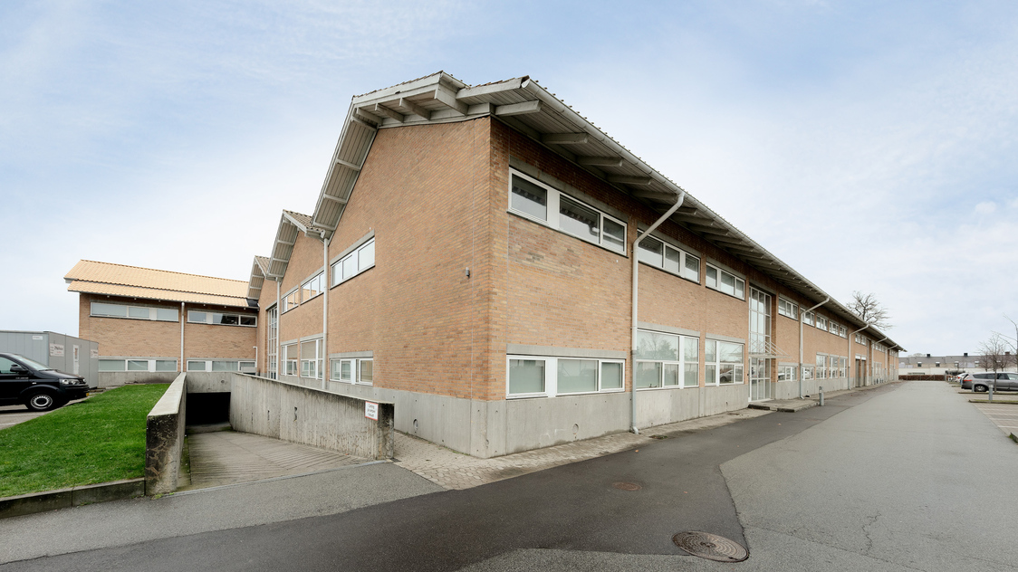 Rampe tilhørende Linde Allé 9A, kælder, LM 4, 2850 Nærum | Billede til print