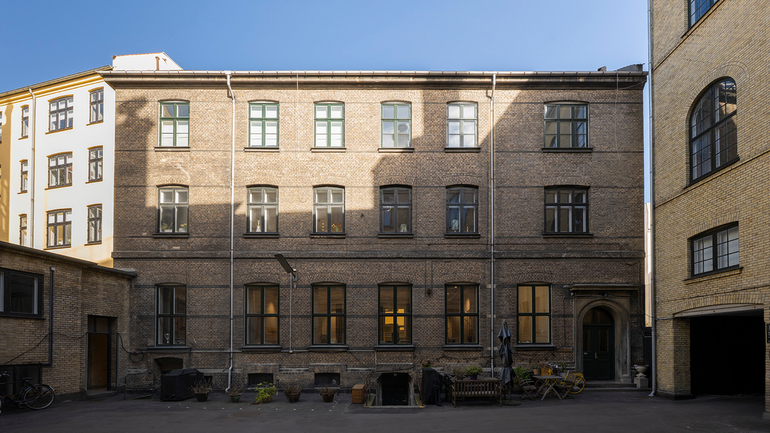 Facaden til kontoret på Tordenskjoldsgade 34A, st., 1055 København K | Billede til print