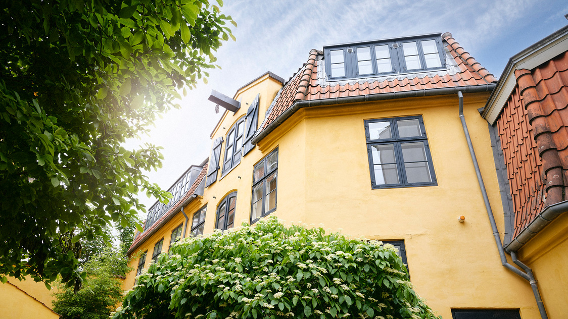 Facaden til kontoret på Store Kongensgade 81D, 1. th., 1264 København K | Billede til print