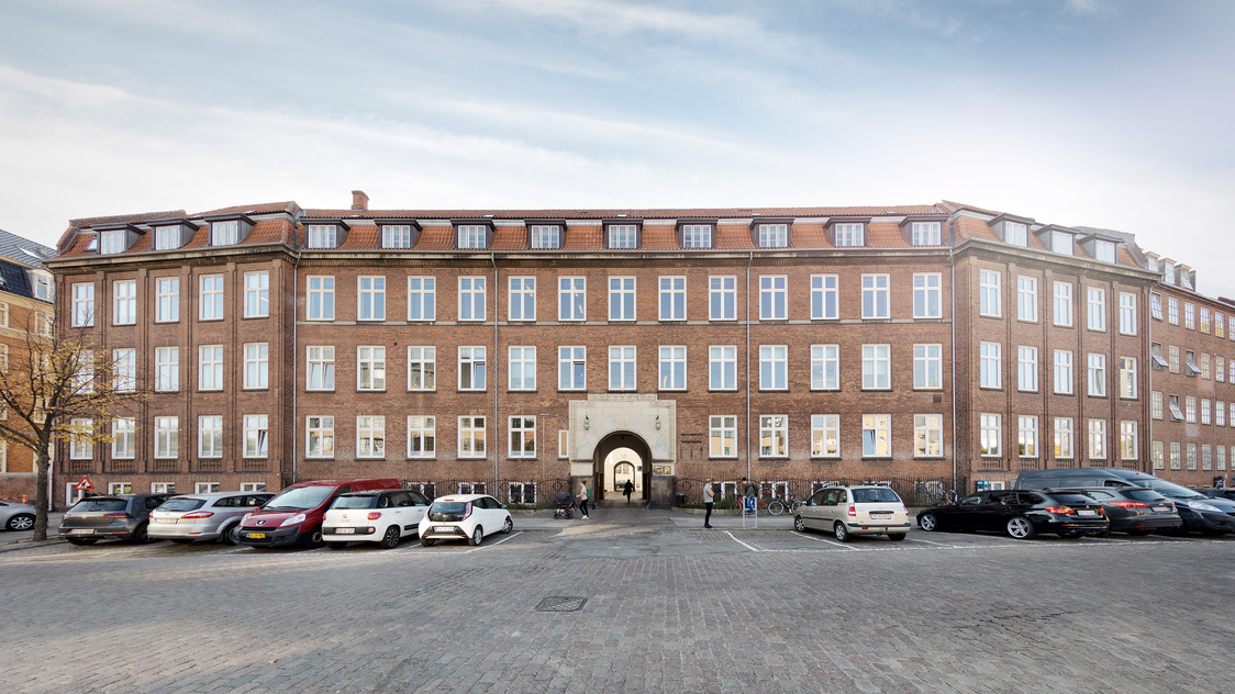 Facaden til kontoret på Kigkurren 8D, 3. th., 2300 København S | Billede til print