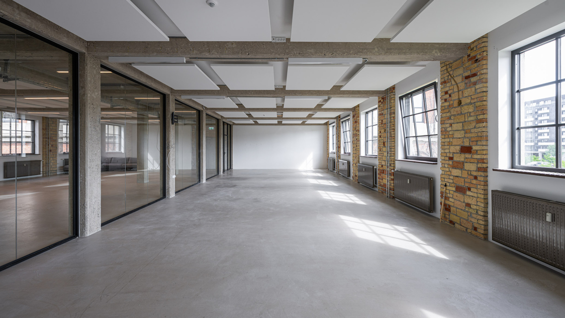Stort kontor areal på kontoret på Nelson Mandelas Allé 12, 1. tv., 2450 København SV | Billede til print