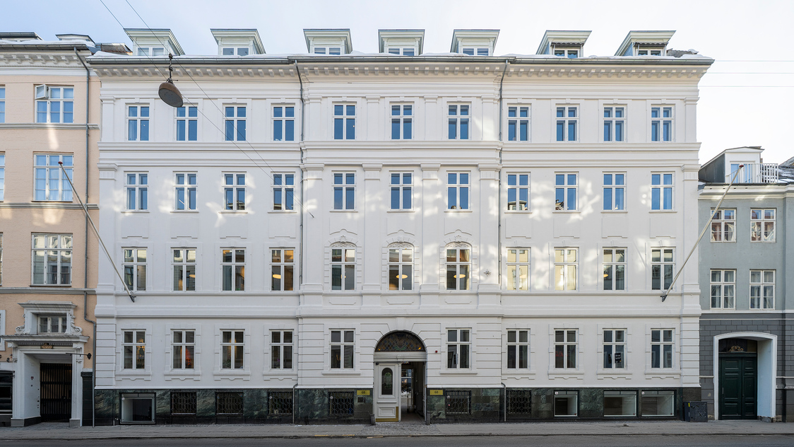 Facaden til lageret på Store Kongensgade 68, kælder, LM 6, 1264 København K | Billede til print