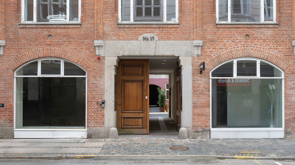 Facade til lager på Farvergade 17, kælder, LM 800, 1468 København K | Billede til print