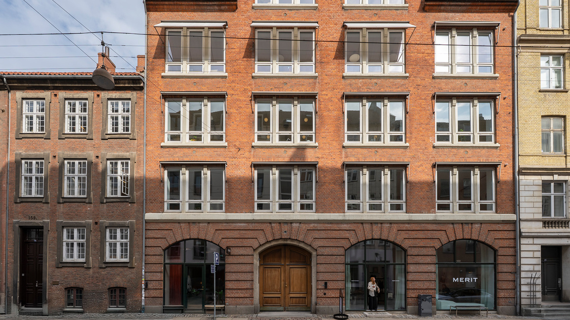 Facade til lager på Løngangstræde 20, kælder, LM 811, 1468 København K | Billede til print