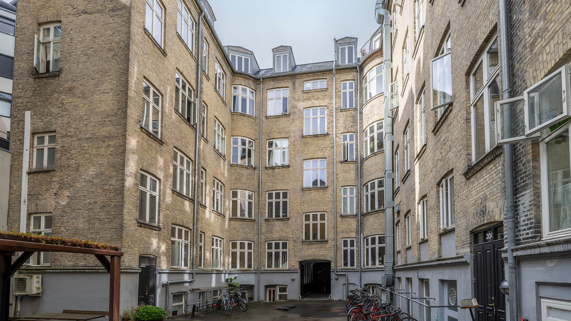 Gårdmiljø til lagerrum på Frederiksborggade 20C, 4. sal, LM 26, 1360 København K | Billede til print