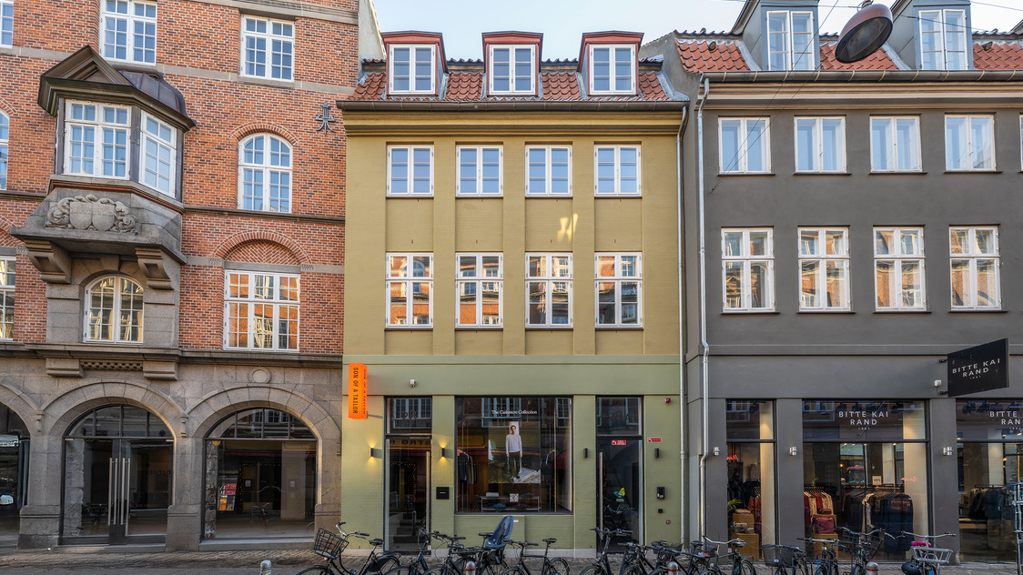 Facade til kontor på Pilestræde 28A, 1112 København K | Billede til print
