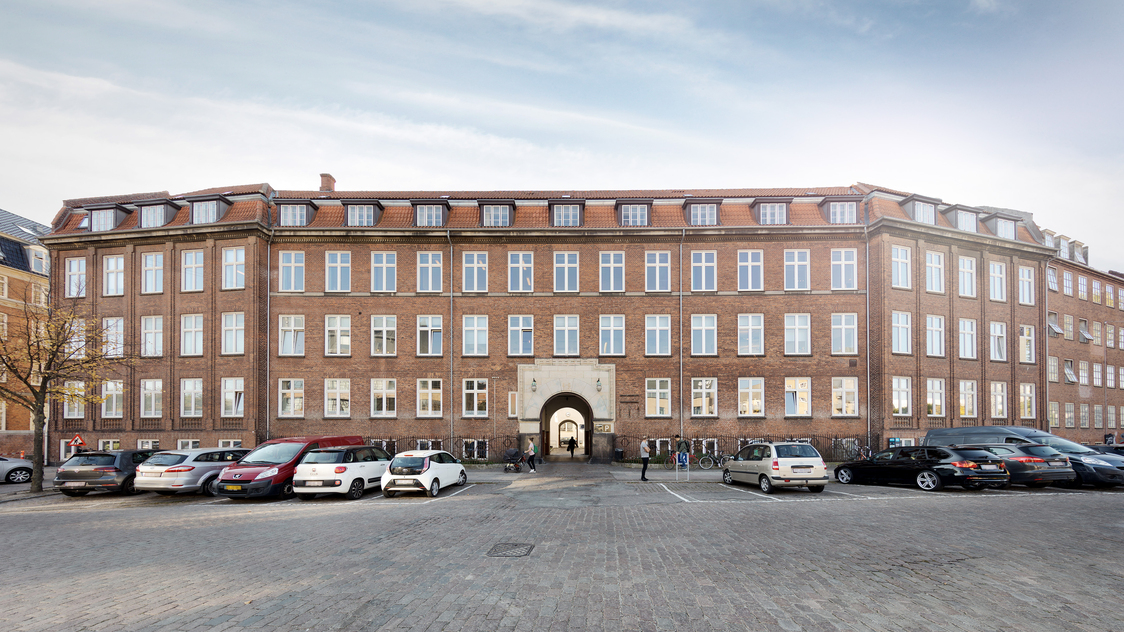 Facade - Kigkurren 8C, parterre | Billede til print