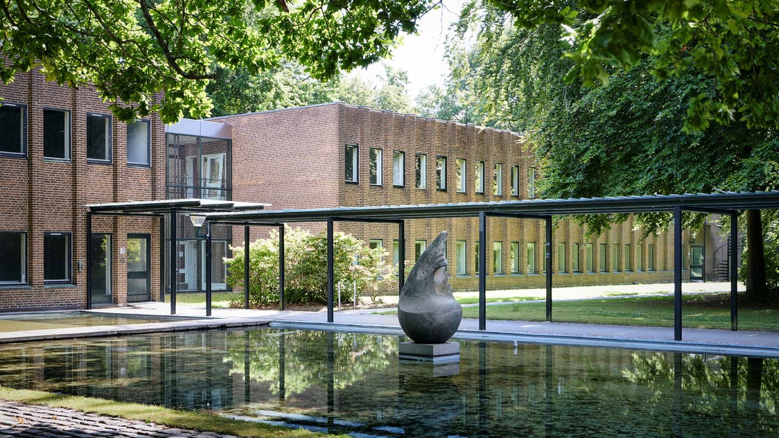 Vandskulptur på Frydenlundsvej 30, bygning M, 1. sal, 2950 Vedbæk | Billede til print
