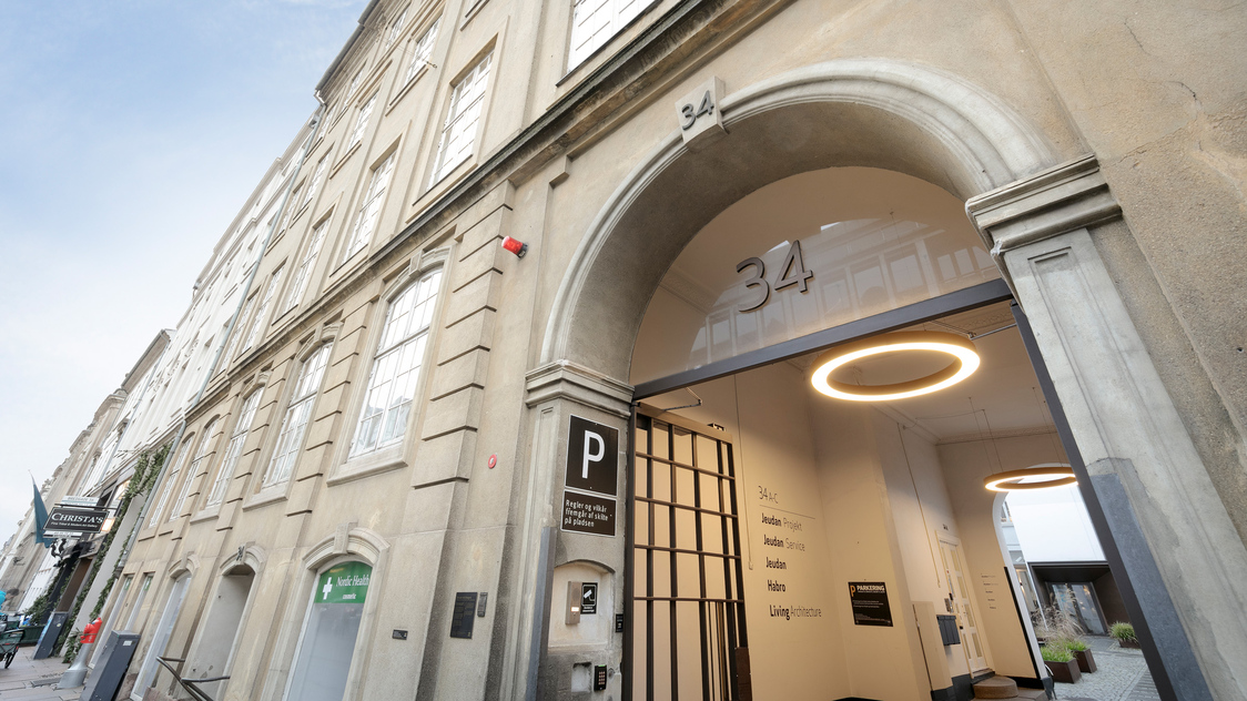 Indgang - Bredgade 34E, 3. sal | Billede til print