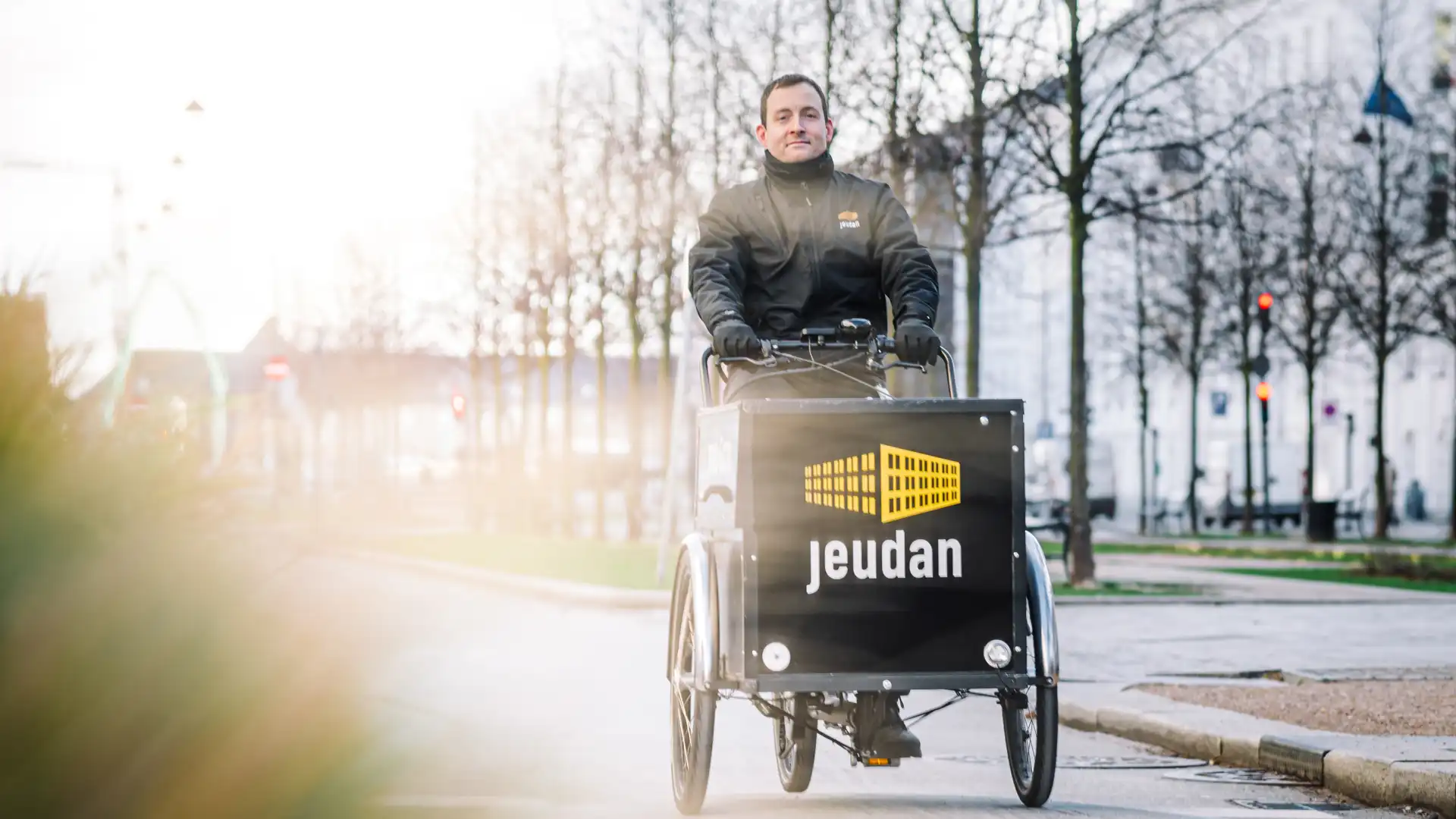 jeudan håndværker på cykel