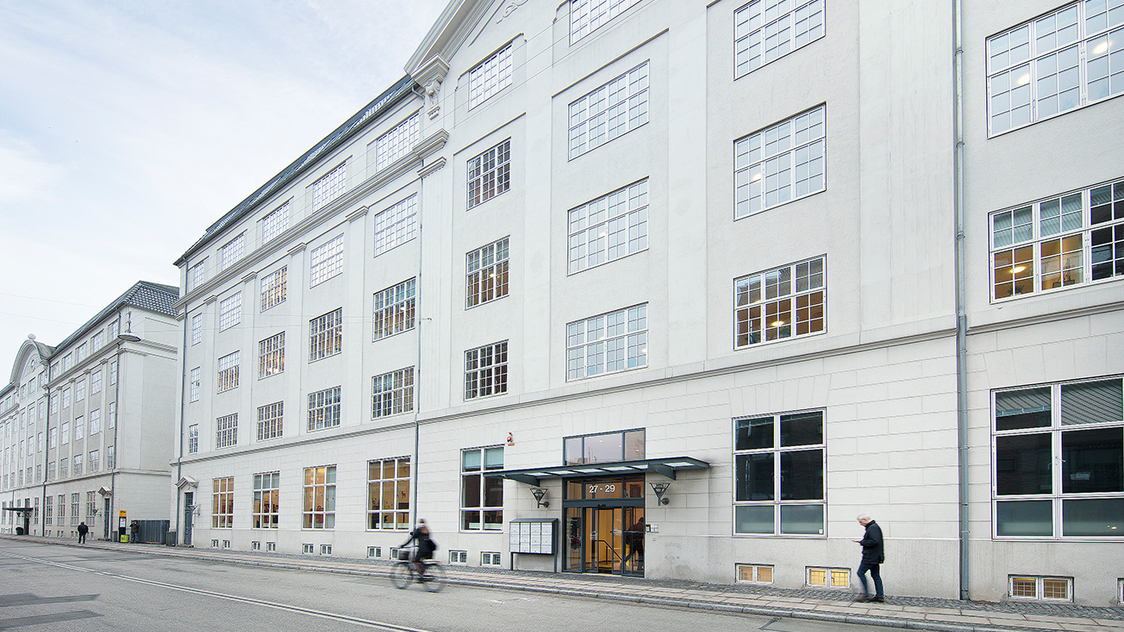 Facaden til lagerrummet på Dampfærgevej 27-29, kælderrum 13, 2100 København Ø | Billede til print