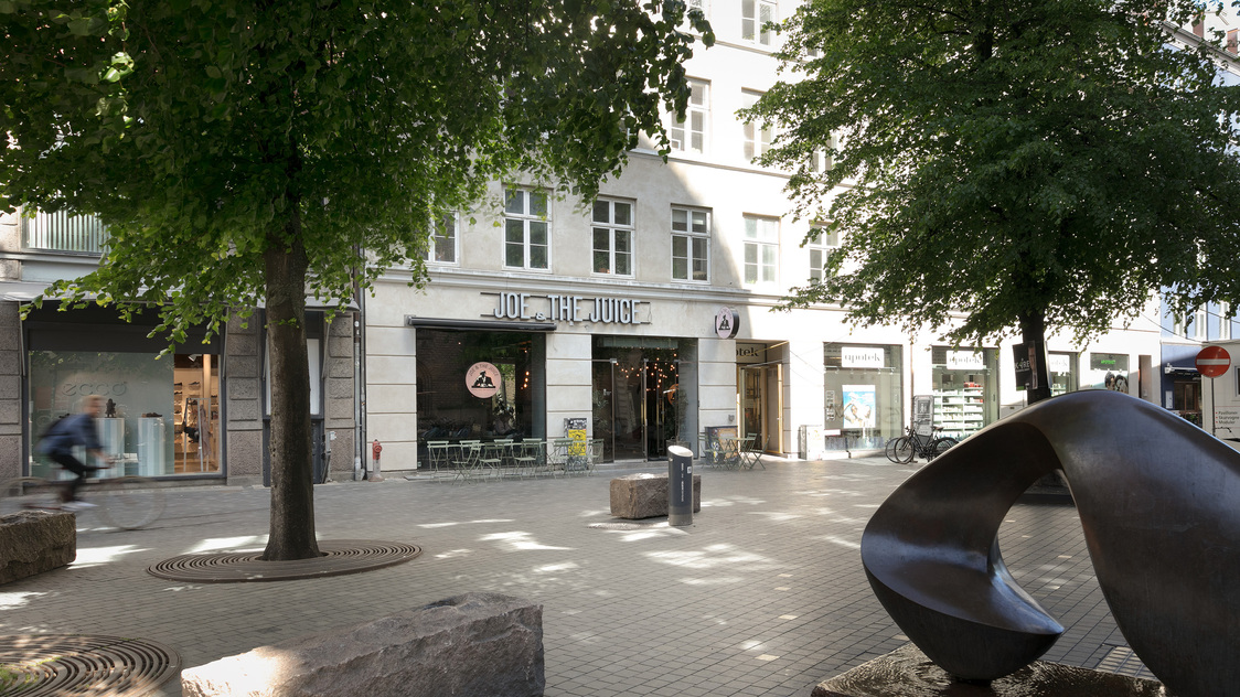 Facade - Landemærket 3, 5. th. | Billede til print