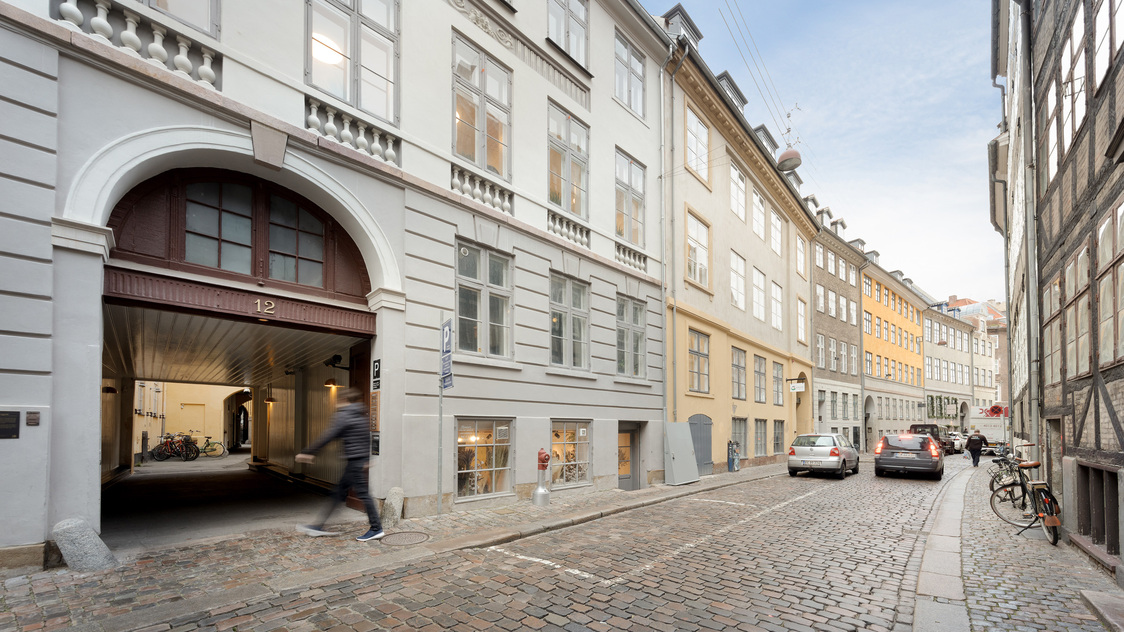 Facade - Snaregade 12, mezz. - arkivrum 2 | Billede til print