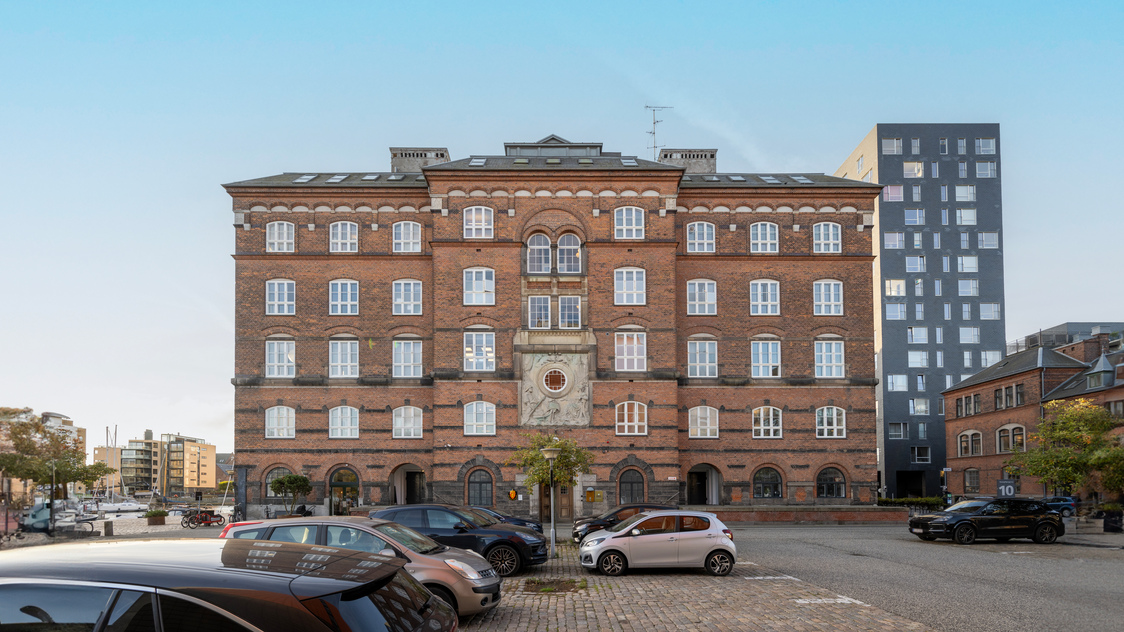 Facade - Dampfærgevej 8-10, 5. sal | Billede til print