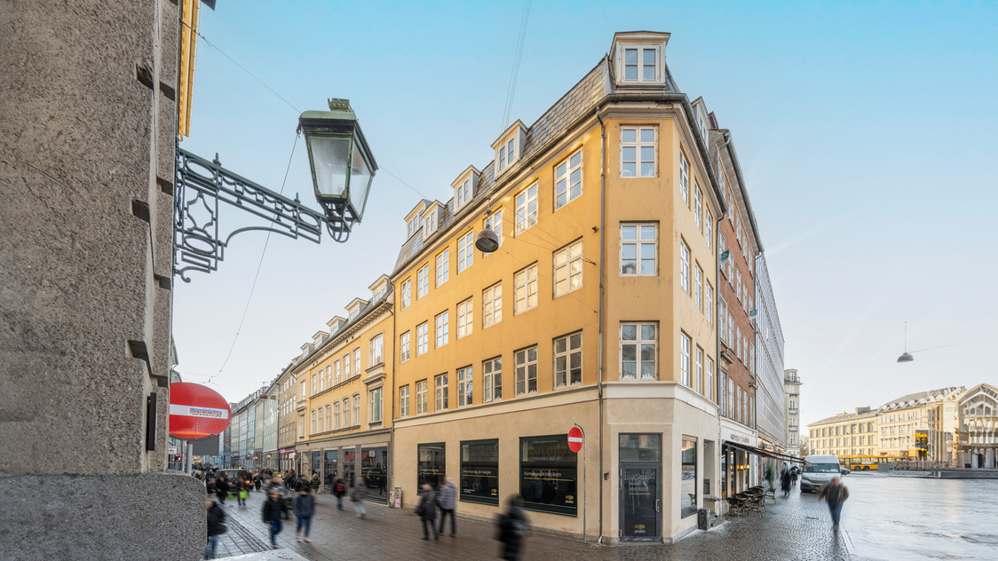Facade til butik på Fiolstræde 31, st. th., 1171 København K | Billede til print